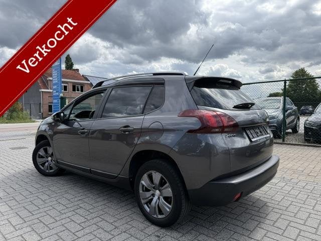 Peugeot 2008 1.2 Benzine Style model | Navi | 1 JAAR GARANTI, Auto's, Voorwielaandrijving, Gebruikt, 1199 cc, Bedrijf