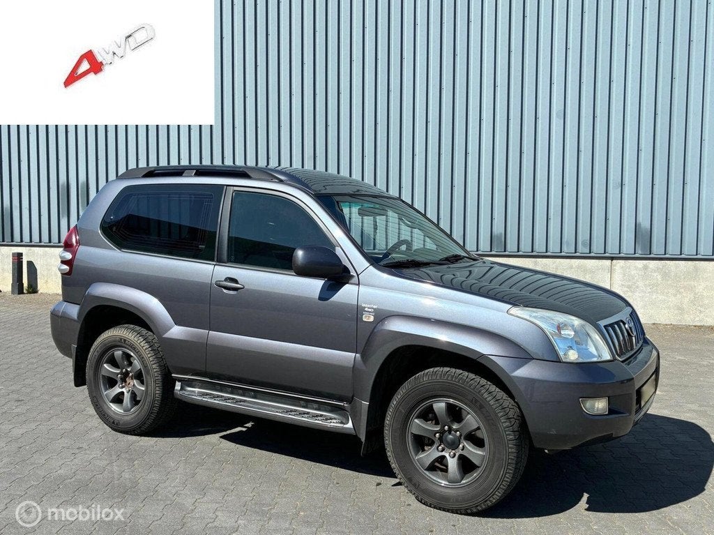 Toyota Land Cruiser 3.0 D-4D Blind Van 4WD AIRCO, Auto's, 127 kW, Automatische klimaatregeling, Gebruikt, Zwart