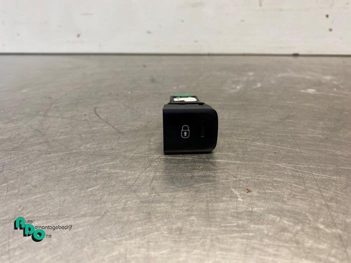 Commutateur verrouillage central des portes d'un Citroen Ber, -, 3 mois de garantie, Utilisé, -