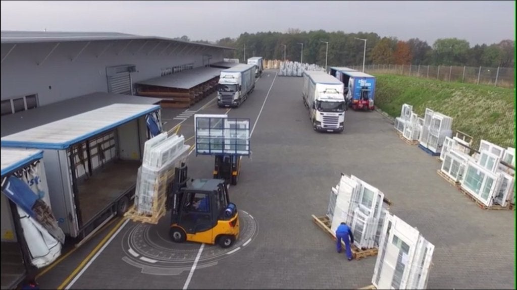 Ontbevoorrading van PVC-kozijnen en -deuren, Ophalen, Nieuw