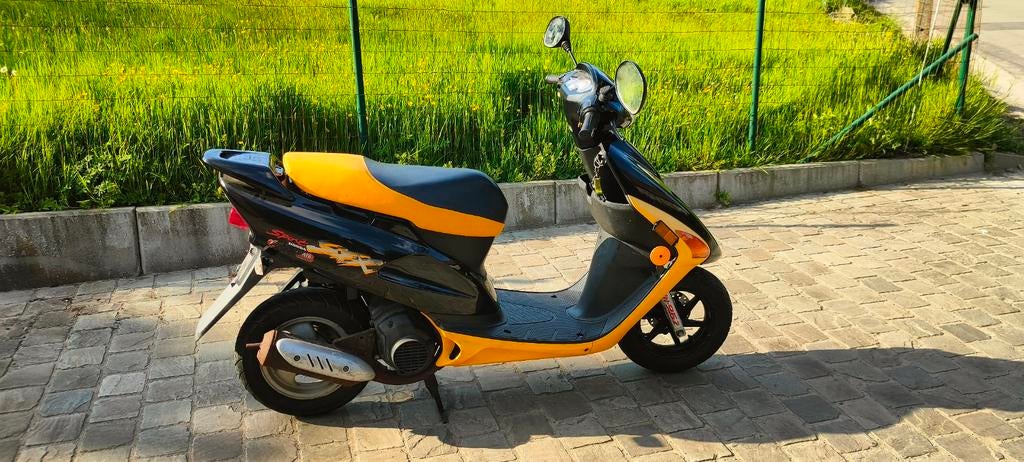 Honda SFX scooter oldtimer, Honda, 49 cm³, Classe B (45 km/h), Enlèvement