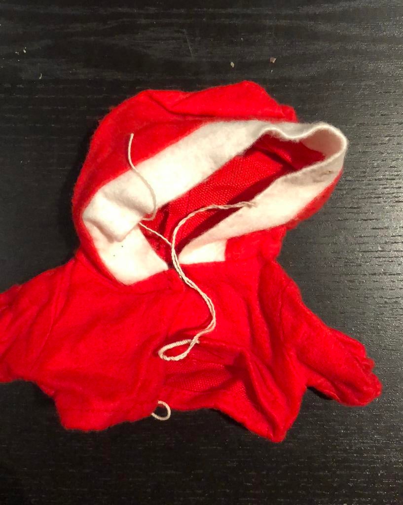 Rood jasje Monchhichi, Enlèvement ou Envoi, Utilisé, Vêtements