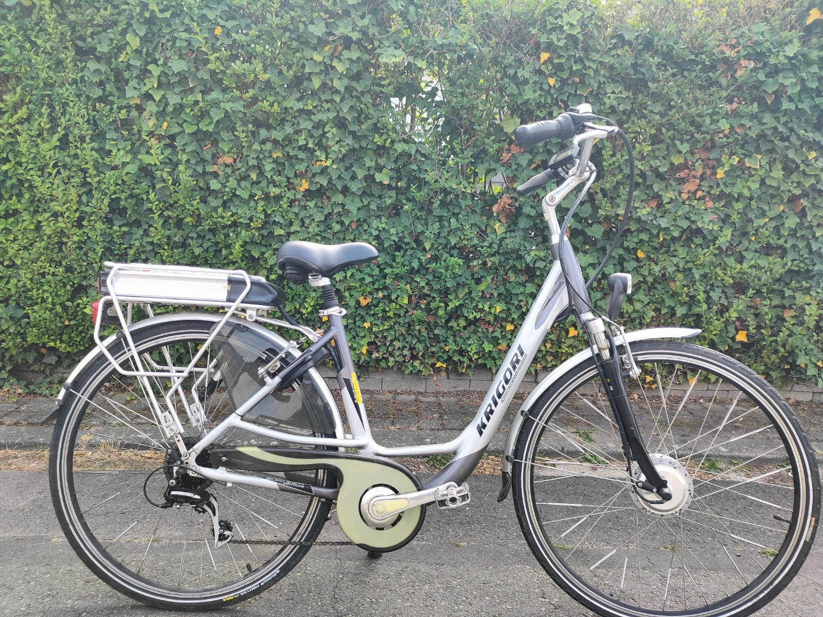 elektrische fiets elektrische damesfiets e-bike electric bik, Fietsen en Brommers, Zo goed als nieuw, 51 tot 55 cm, 50 km per accu of meer