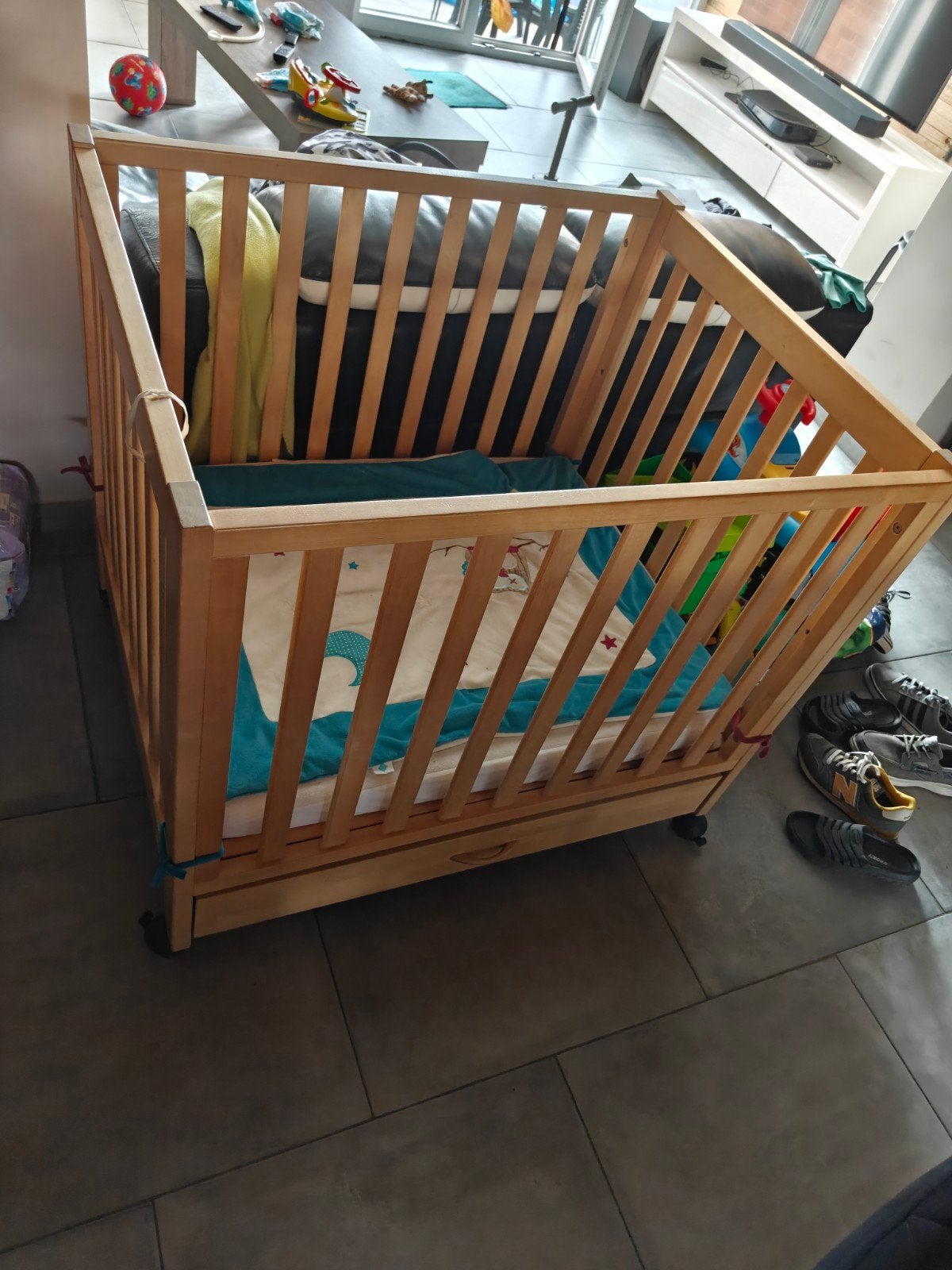 À vendre parc bébé en bois, en très bon état général., Enfants & Bébés, Parcs, Enlèvement, Roulettes