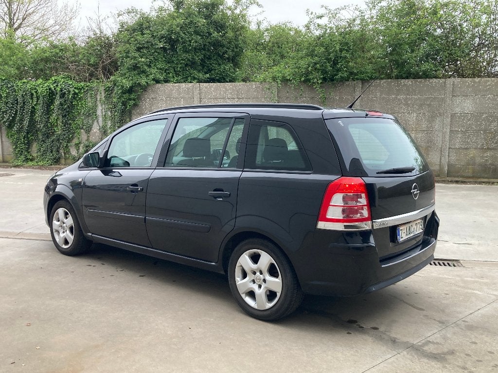 Opel Zafira 1.6 benzine 2012 met 109000km*1 eigenaar*7PLAATS, Auto's, Euro 5, Zwart, 4 cilinders, Bedrijf