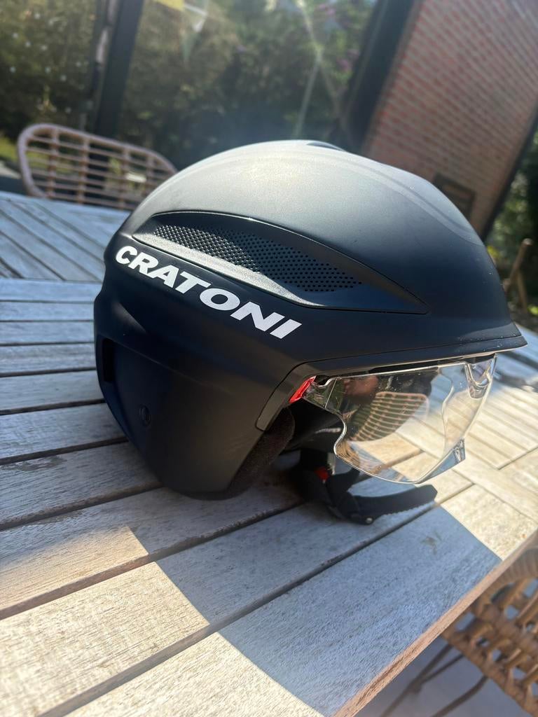 Cratoni fietshelm Large, Fietsen en Brommers, Fietsaccessoires | Fietshelmen, Ophalen of Verzenden, Zo goed als nieuw