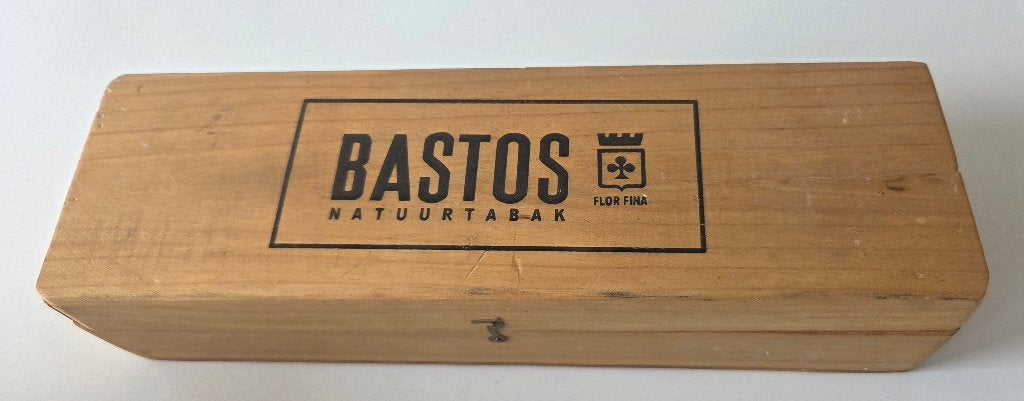 Houten kist Bastos, Envoi, Boite à tabac ou Emballage