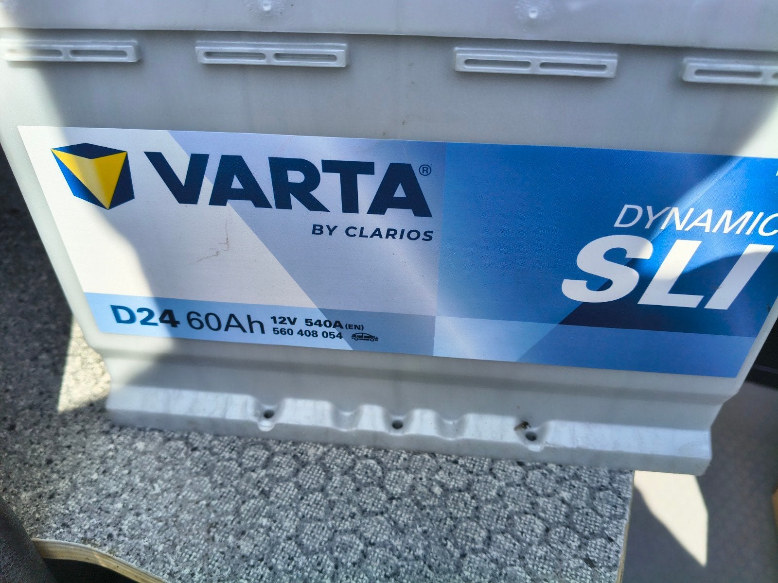 La batterie Varta D24 n'a parcouru que 700 km, Enlèvement ou Envoi