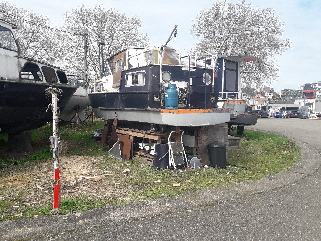 Nederlandse superster, Watersport en Boten, Motorboten en Motorjachten, Gebruikt, Staal, Diesel, Binnenboordmotor, Keuken, Koelkast
