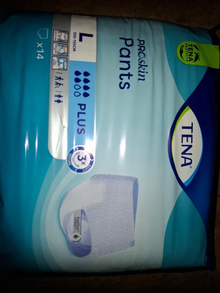 Tena plus pants, Ophalen of Verzenden, Nieuw