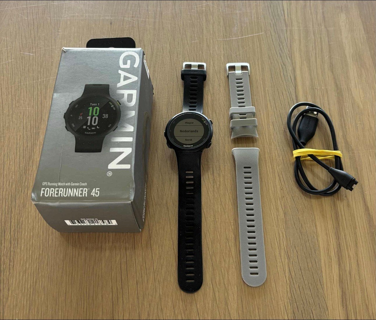 Garmin forerunner 45, Enlèvement ou Envoi, Comme neuf, Noir