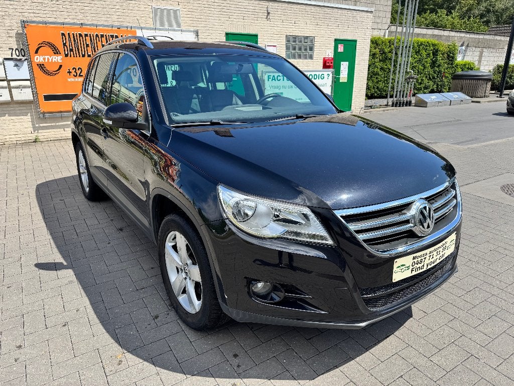 VOLKSWAGEN TIGVAN 4X4, Autos, Volkswagen, Achat, Entreprise, Entretenue par le concessionnaire, Noir