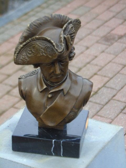 buste d un roi , FREDERIC II en bronze signé ., Enlèvement ou Envoi, Bronze