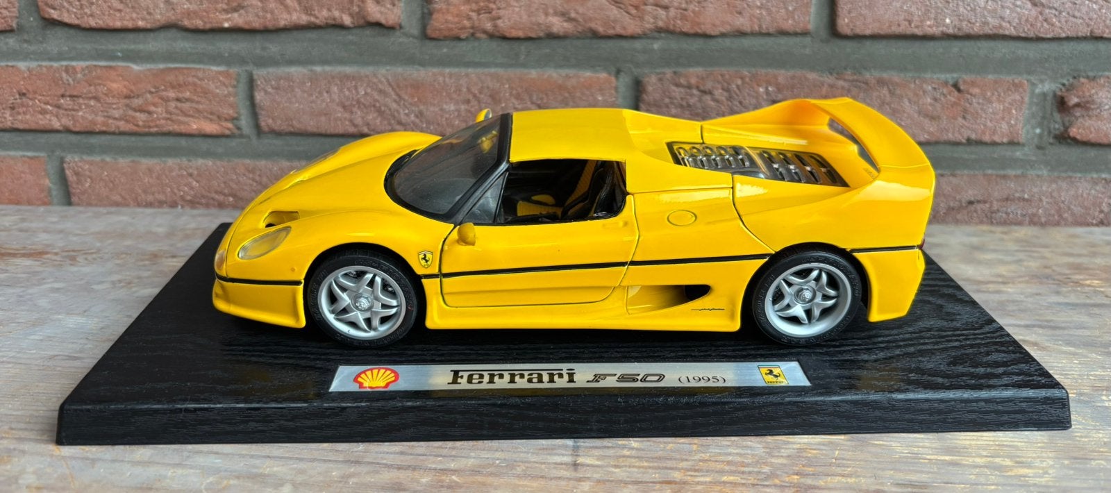 Maisto Shell Ferrari F50 (1995) – schaal 1:18 – met doos, Ophalen of Verzenden, Zo goed als nieuw, Auto, Maisto