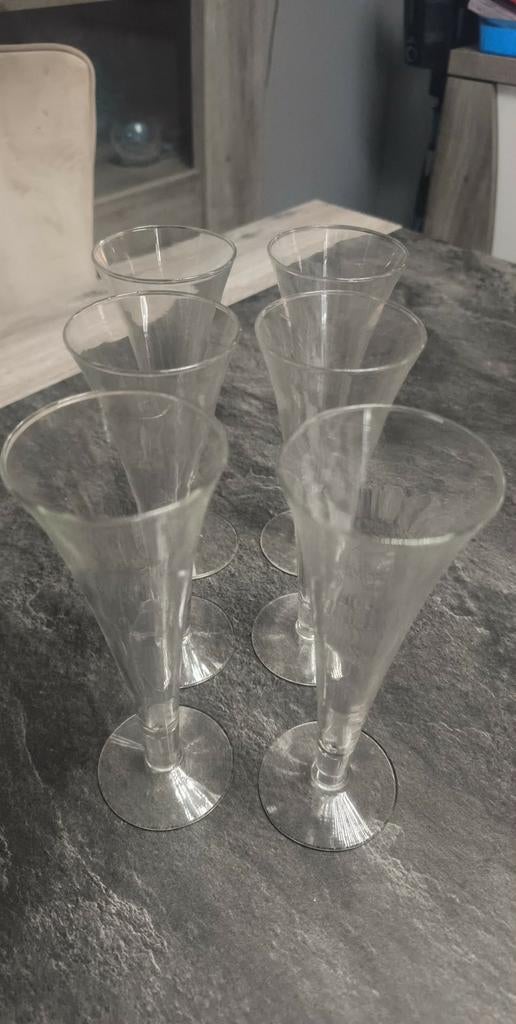 6 verres a cocktails sur oued, Collections, Verres & Petits Verres, Enlèvement, Utilisé