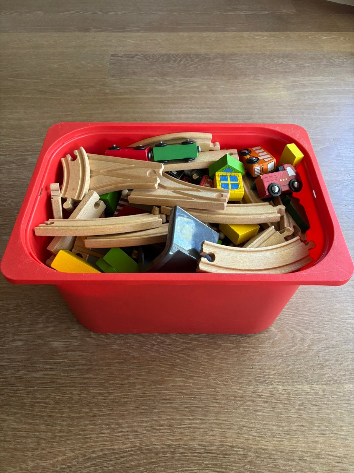 Houten treintje +autootjes, Kinderen en Baby's, Speelgoed | Bouwstenen, Ophalen, Gebruikt