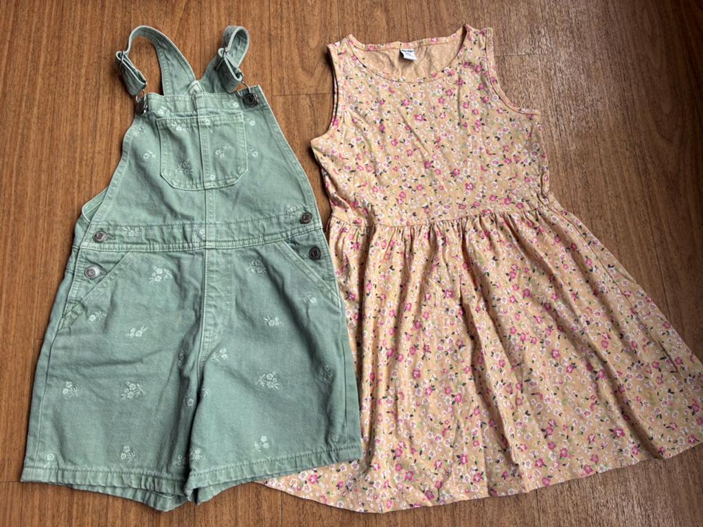 Set van 2 jurkje en tuinbroek voor meisje maat 128, Kinderen en Baby's, Kinderkleding | Maat 128, Ophalen of Verzenden, Zo goed als nieuw