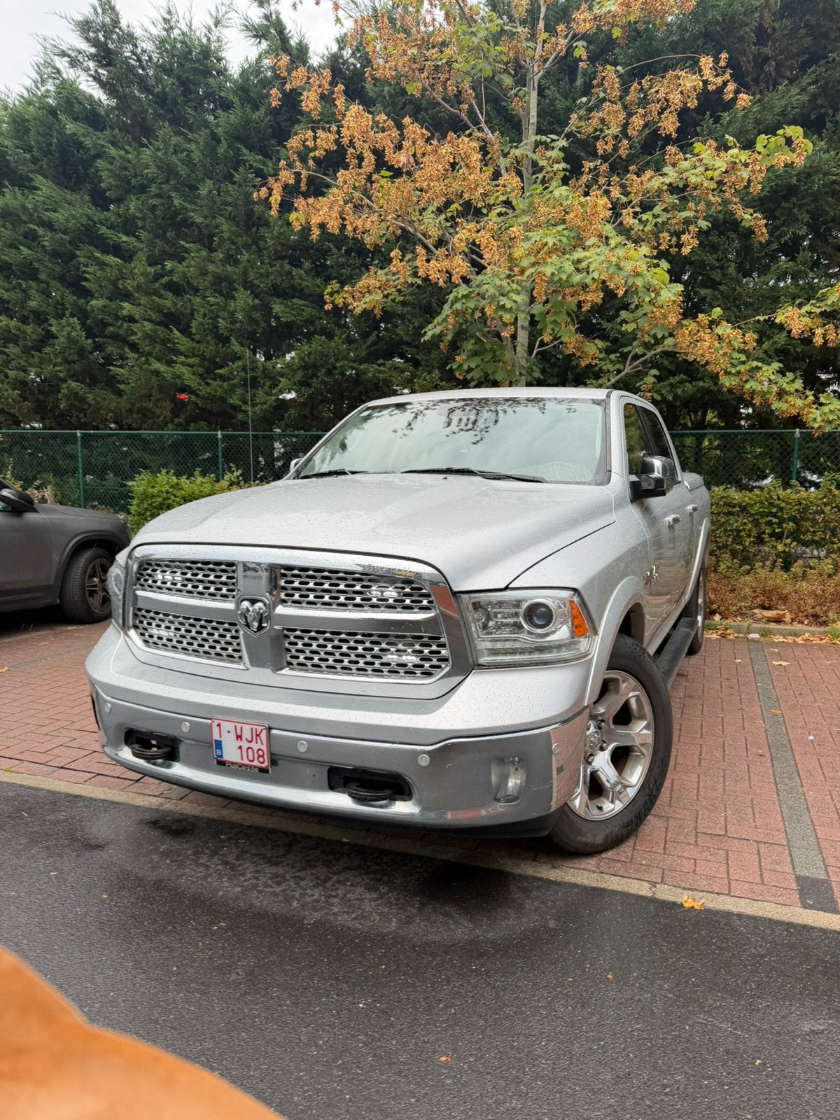 Dodge Ram Laramie 2019, Autos, Dodge, Argent ou Gris, Achat, 4 portes, Entretenue par le concessionnaire