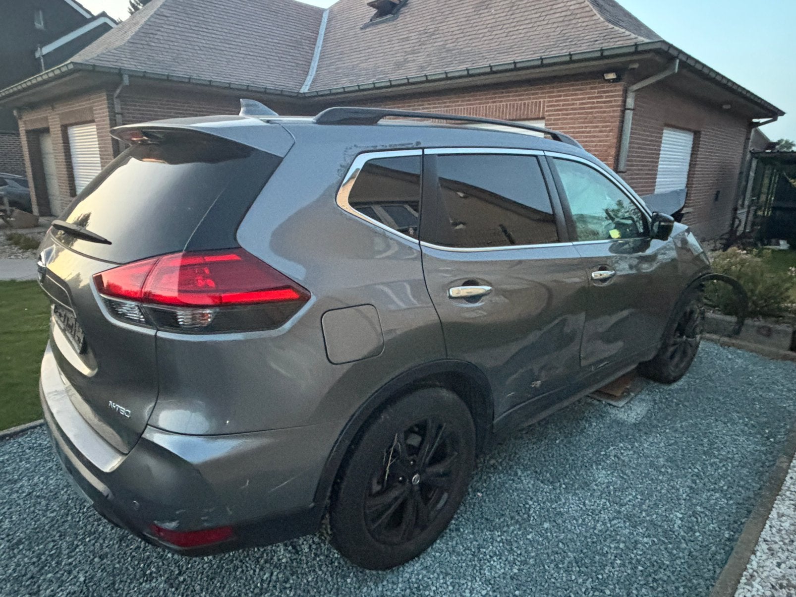 Nissan X Trail 2014 - Epave, Autos, Achat, 117 kW, Toit ouvrant, 5 places