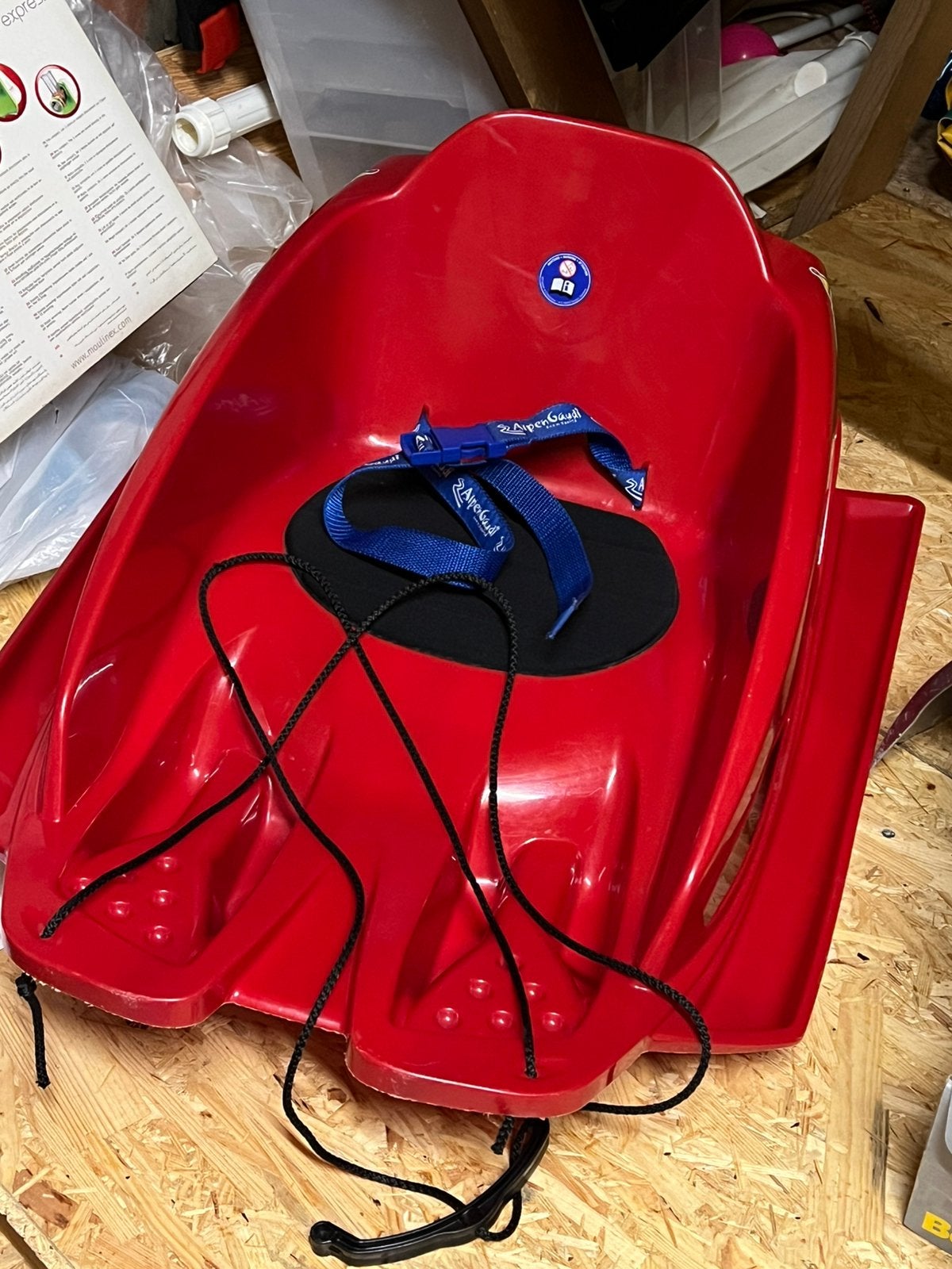 Peuter kleuter slee met gordel en trekkoord, Kinderen en Baby's, Ophalen, Rugleuning, Zo goed als nieuw, Kunststof