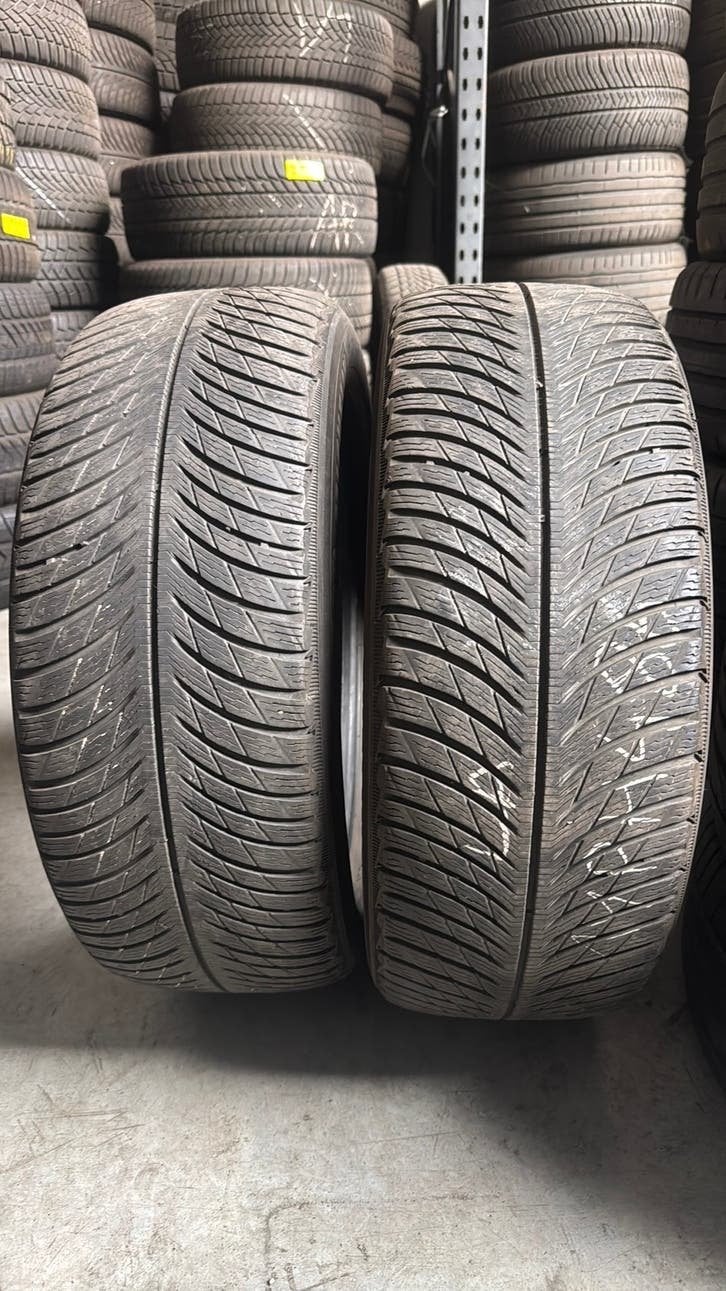 Pneus d'hiver 2255518 225/55/18 225/55R18 la marque Michelin, Enlèvement