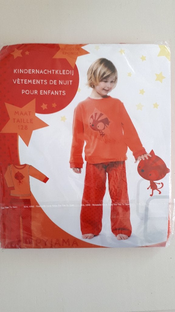 Pyama maat 128 NIEUW, Ophalen, Nieuw, Nacht- of Onderkleding