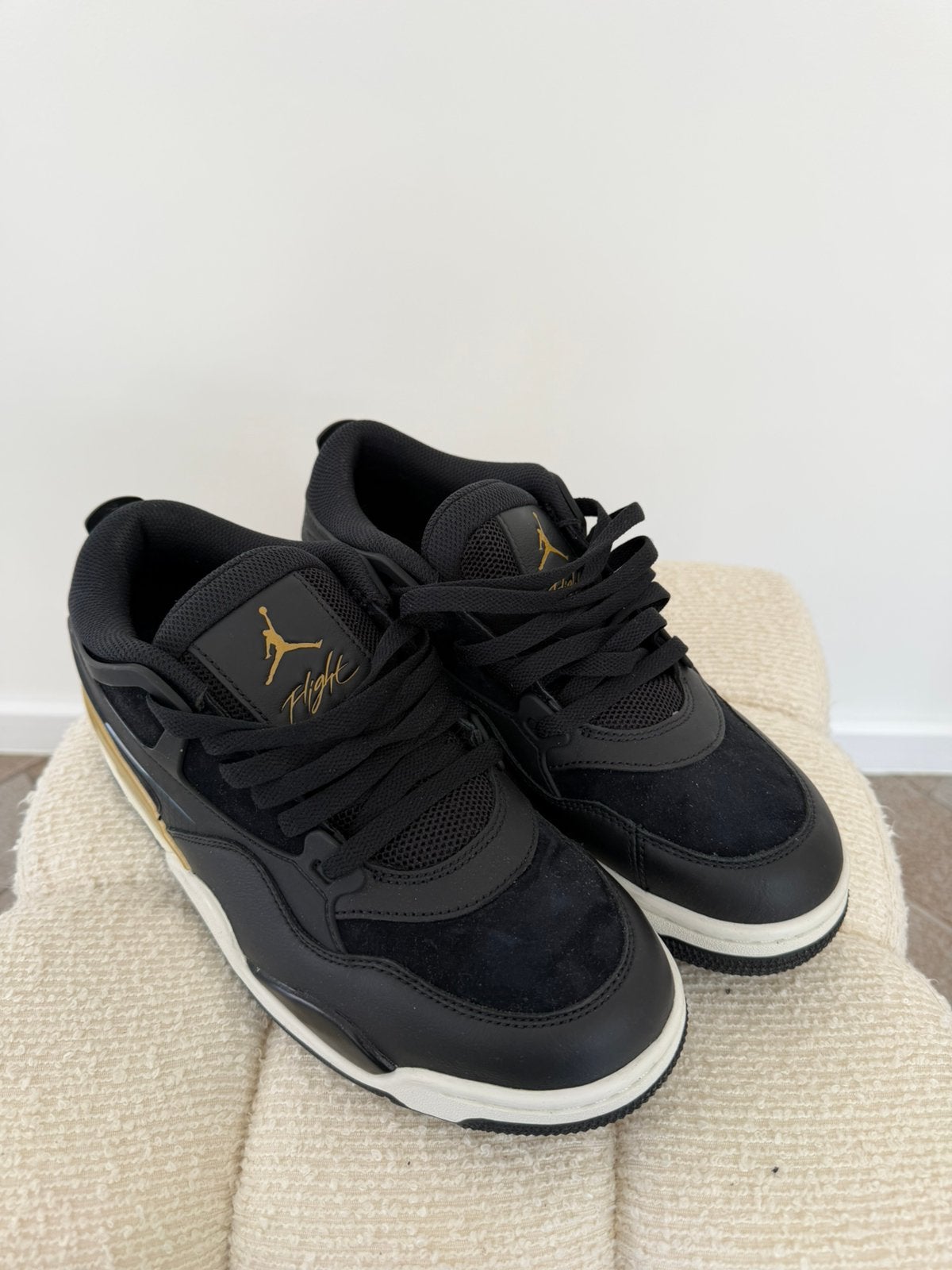 Jordan 4 RM taille 42,5, Enlèvement ou Envoi, Comme neuf
