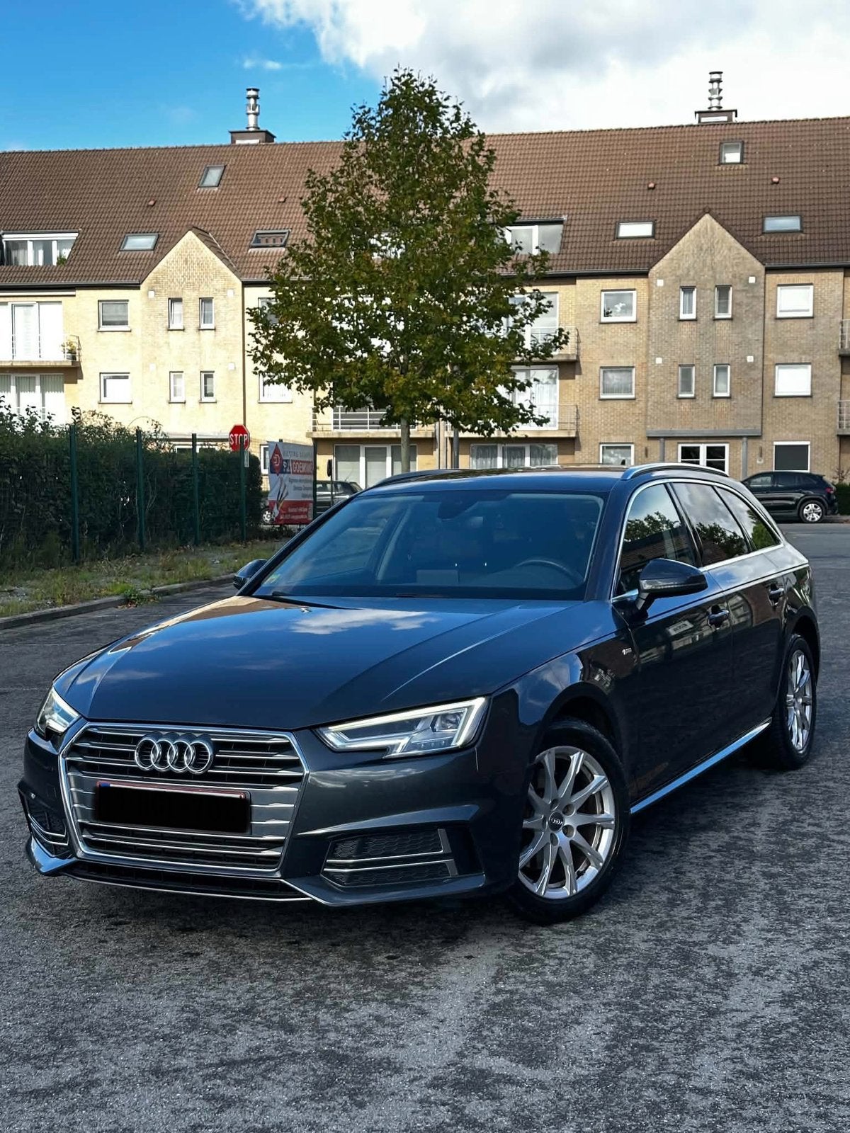 Audi A4 g-tron // S-Line 2.0 Benzine/CNG, Auto's, Automaat, A4, Zwart, Break