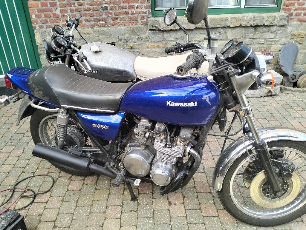 Kawasaki z650 1977 et 1983, Motos, Motos | Kawasaki, Occasion, 650 cm³, 12 à 35 kW, Manuelle