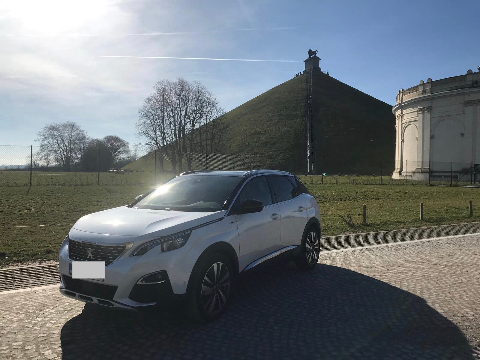 Peugeot 3008 2.0 HDI, Autos, 745 kg, 2000 kg, Boîte manuelle, Noir