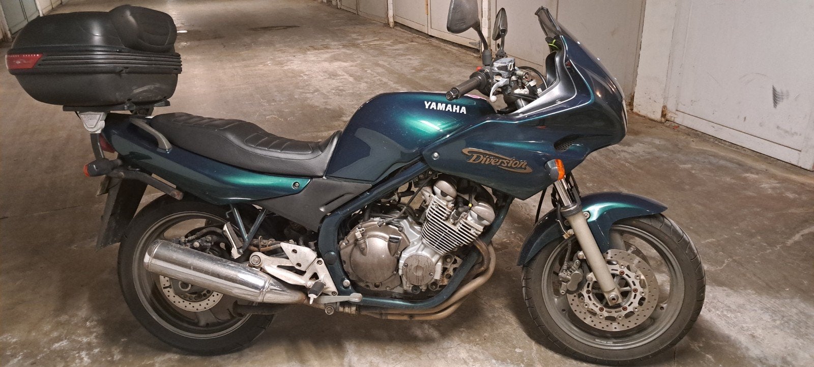 21 000 km réels, Enlèvement, Moteur