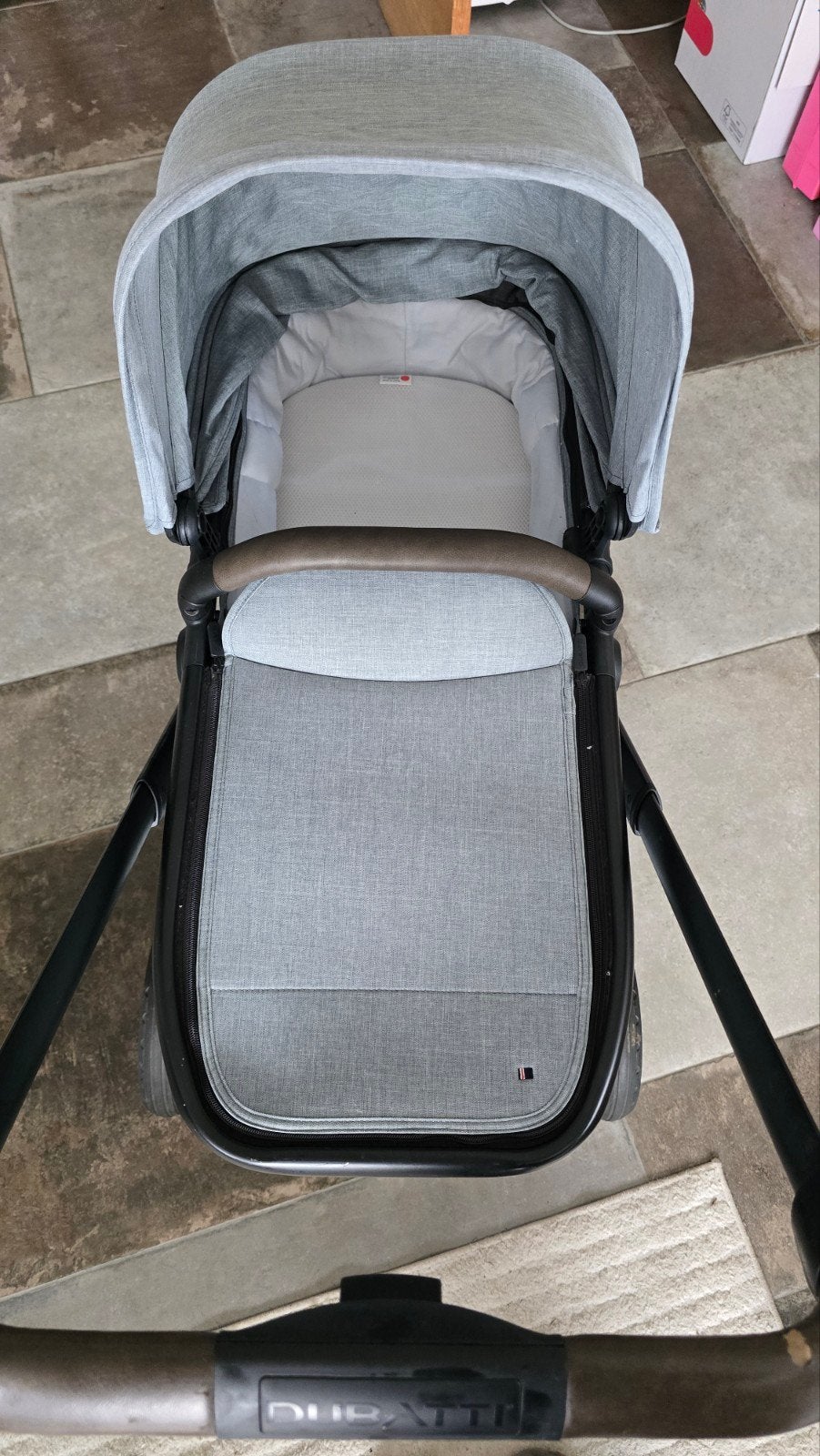 Dubatti One kinderwagen, Gebruikt, Luchtbanden, Ophalen, Kinderwagen