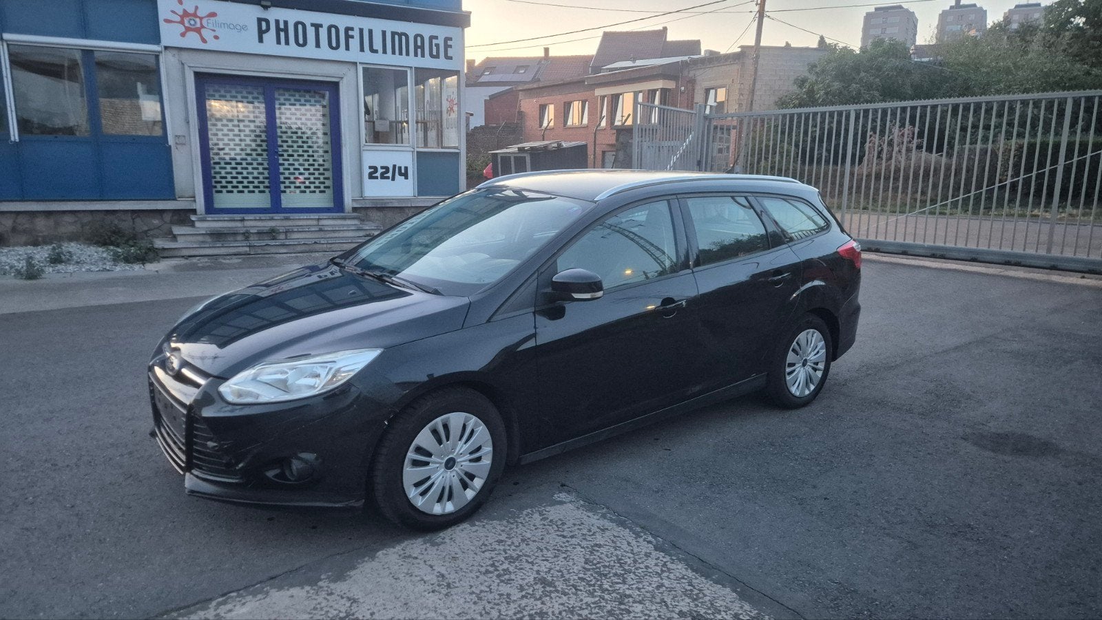 Ford Focus 1.0benzine Probleme moteur km 147000 An 2012 Clim, Autos, Ford, Focus, Euro 5, Achat, Entreprise