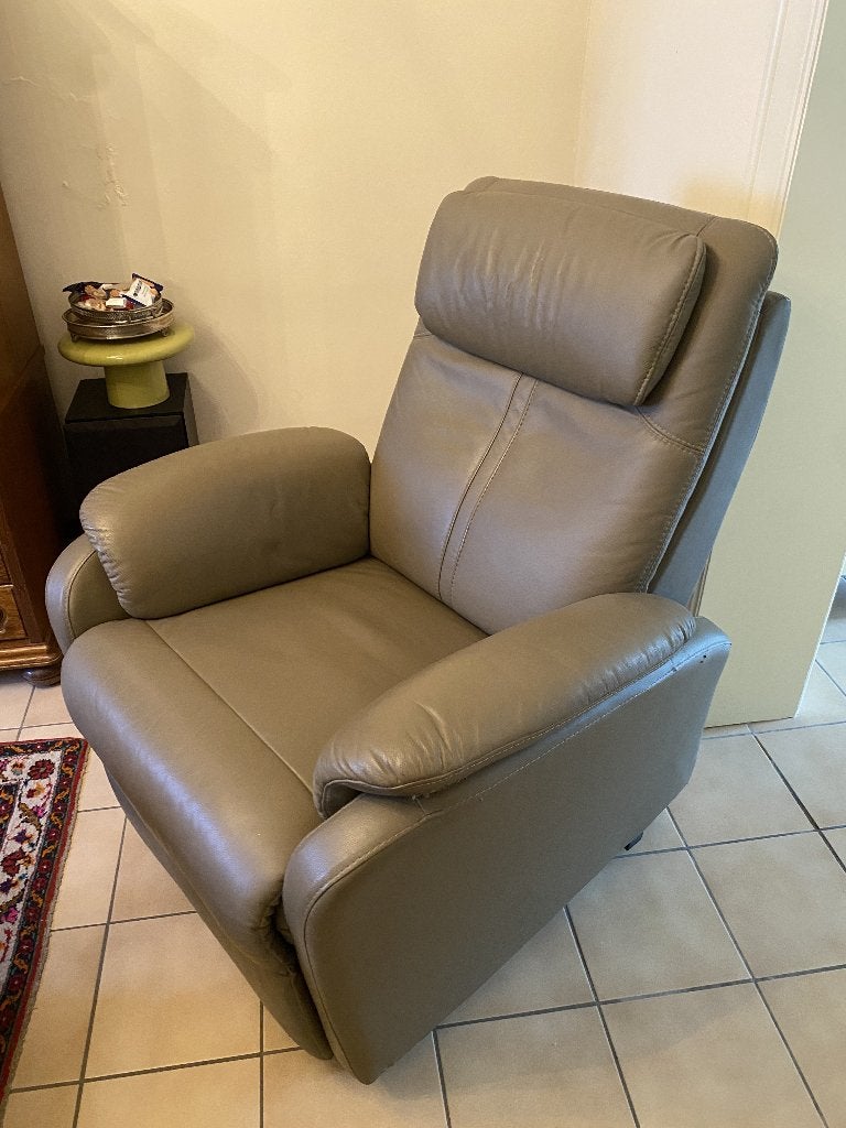 Fauteuil relax électrique, Maison & Meubles, Enlèvement, Comme neuf, Cuir