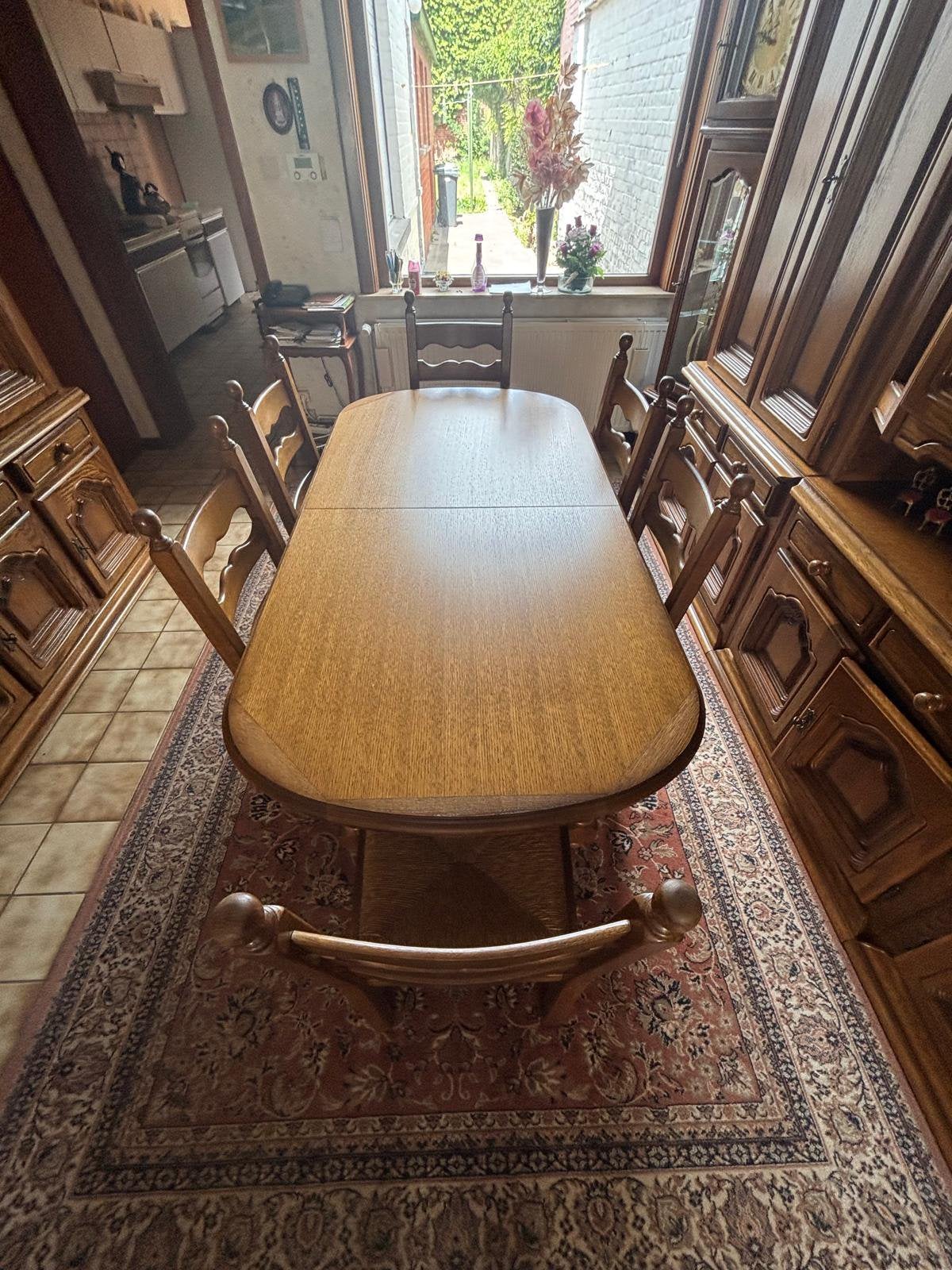 Tafel met 6 stoelen, Ophalen, Zo goed als nieuw