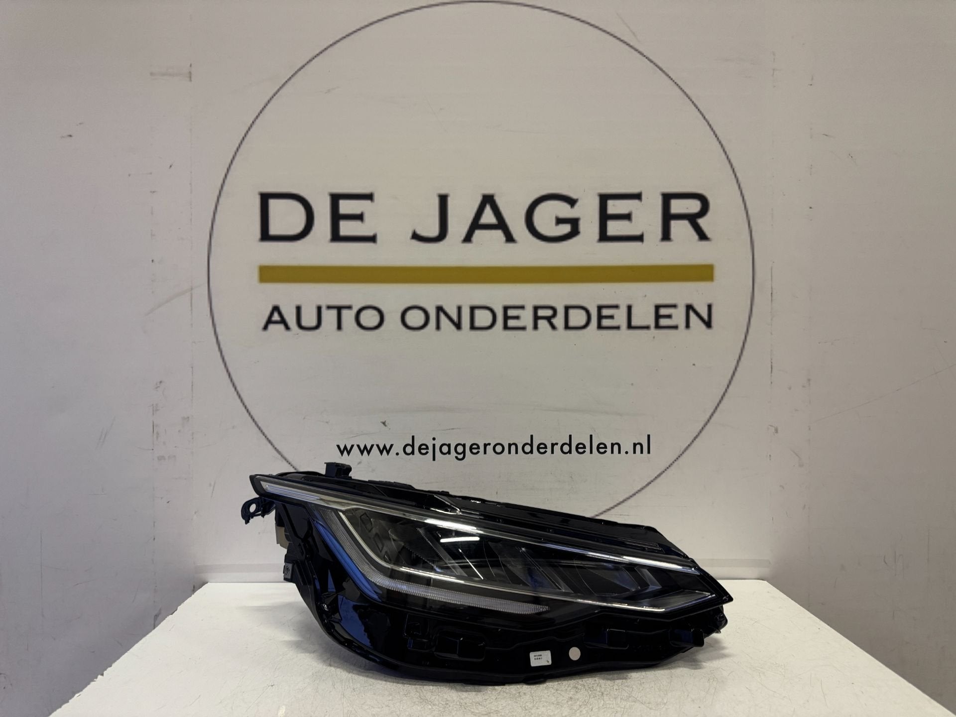 VW GOLF 8 FACELIFT KOPLAMP LED RECHTS 5H1941006A, Gebruikt, Volkswagen, Volkswagen AG, Vw@volkswagen.de