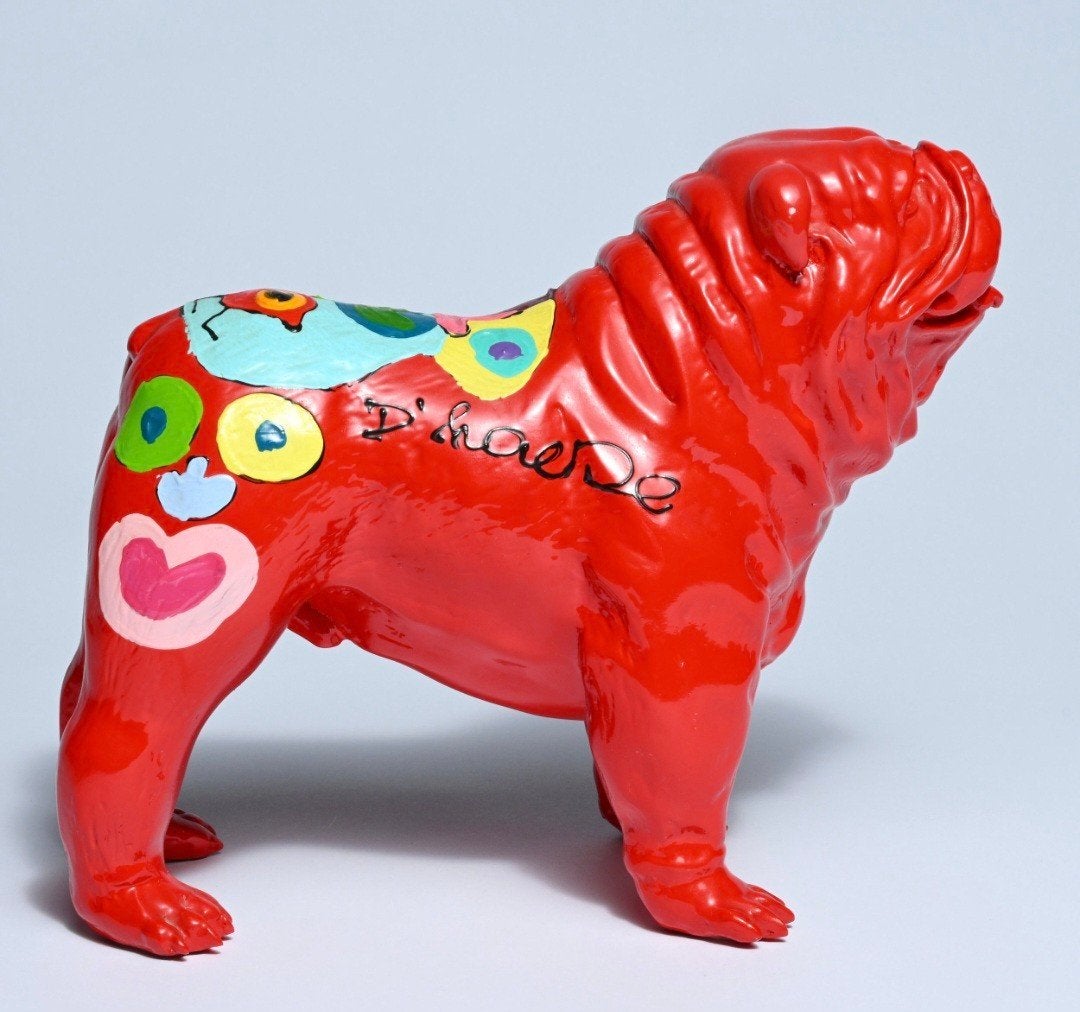 DHAESE Hannes "I wove you" bulldog in kunststof, Antiek en Kunst, Ophalen, Kunststof