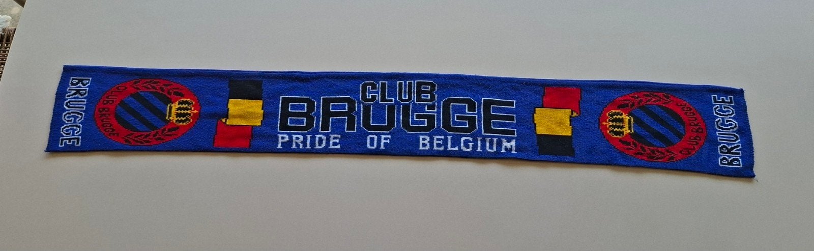 Écharpe ADIDAS RETRO CLUB BRUGGE, Enlèvement ou Envoi