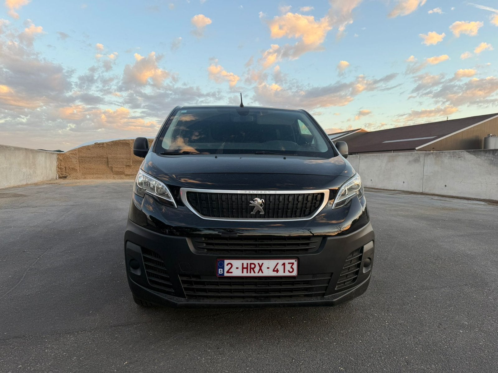 Peugeot expert 135.000dkm euro 6b, Auto's, 90 kW, Monovolume, Euro 6, Zwart