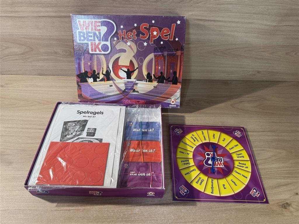 Wie ben ik het spel - sbs - s6056, Hobby en Vrije tijd, Verzenden, Zo goed als nieuw