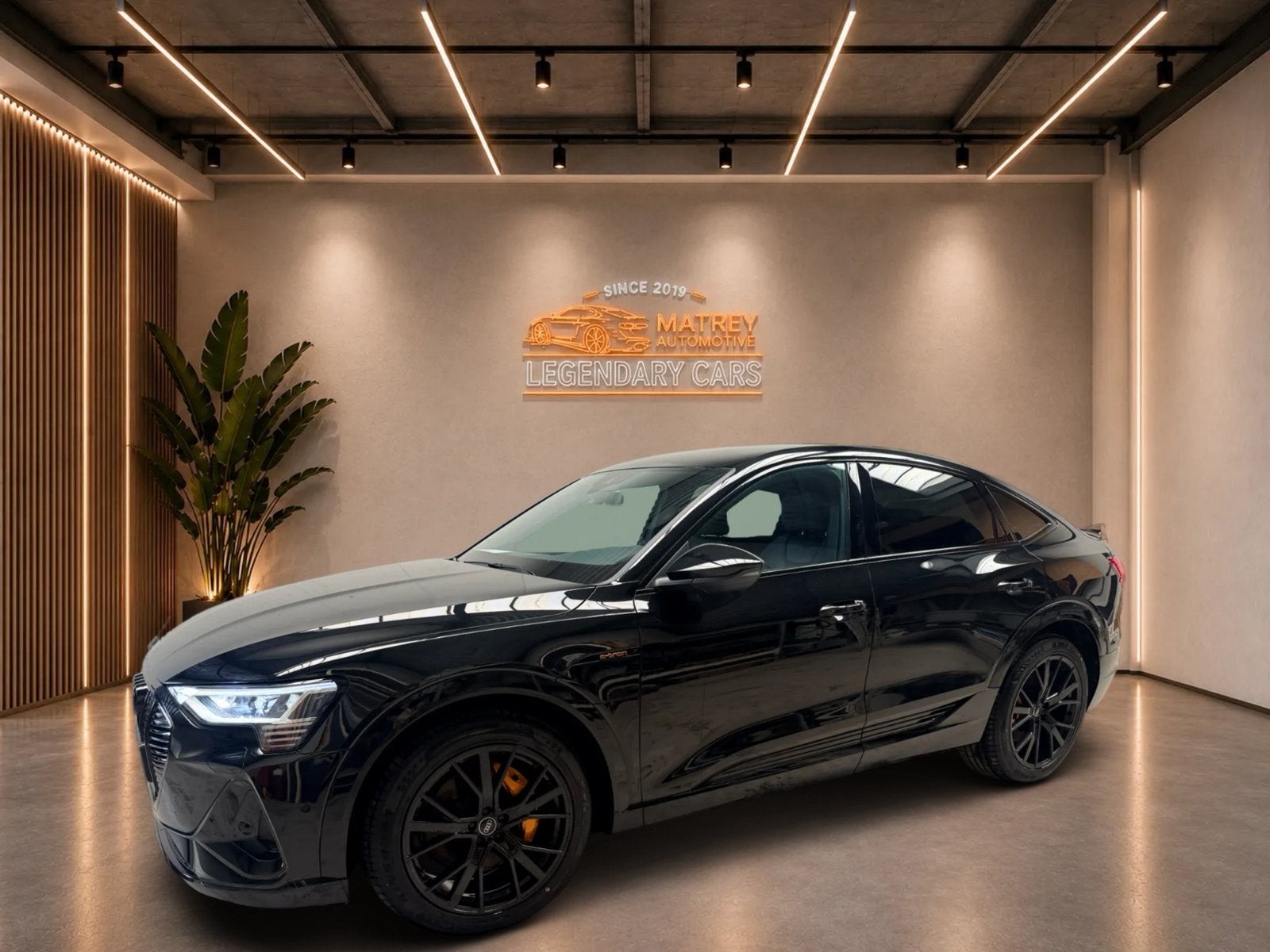Audi e-tron 55 sportback black edition Q8 model Sline, Auto's, Alcantara, Q8 e-tron, Cruise Control, Te koop