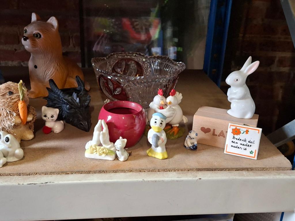 Lot beeldjes, Ophalen