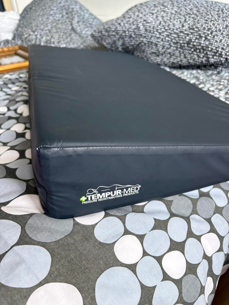 Tempur hielkussen, Diversen, Ophalen, Zo goed als nieuw