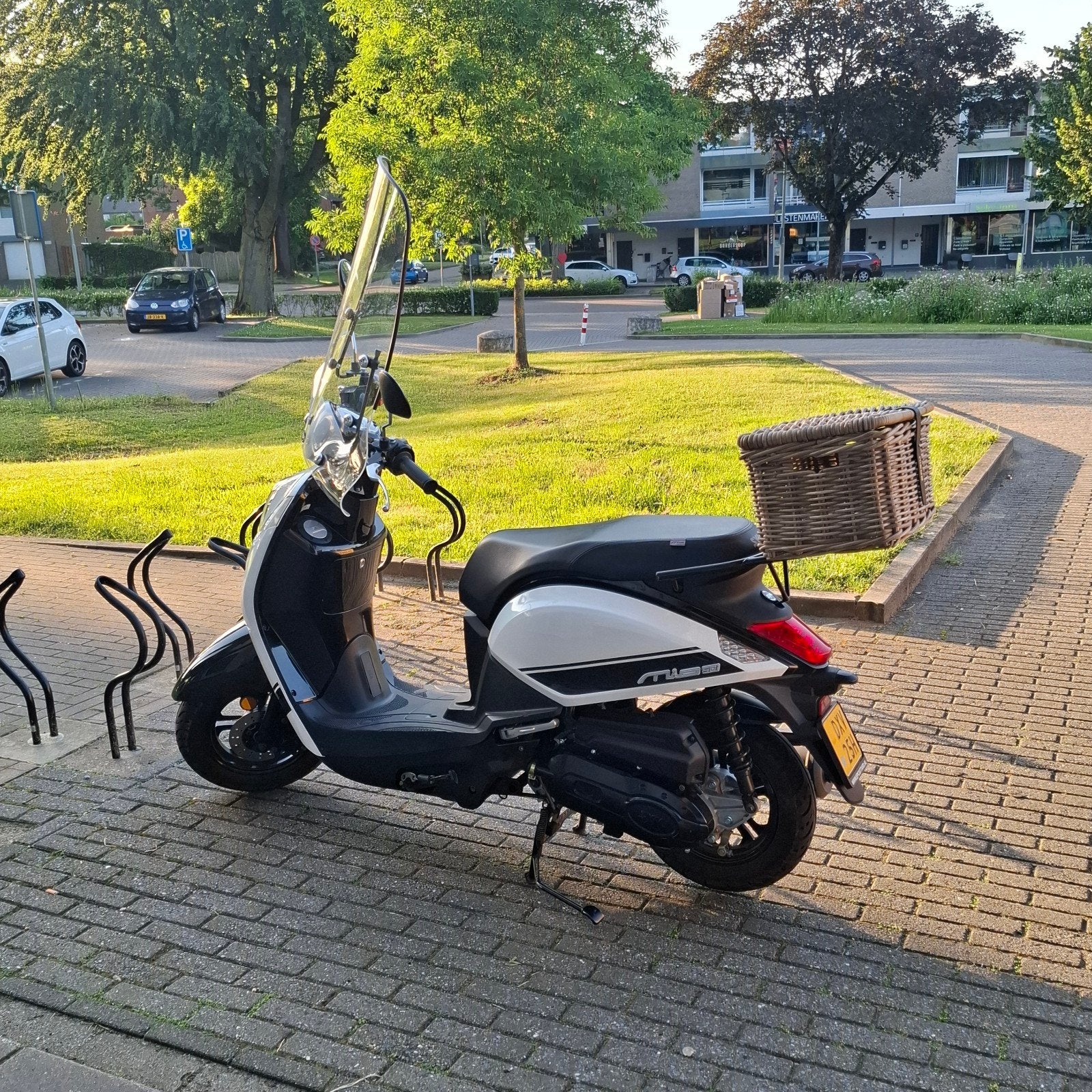 Sym mio bromscooter  2020. 5700KM als nieuw., Vélos & Vélomoteurs, Enlèvement, Mio