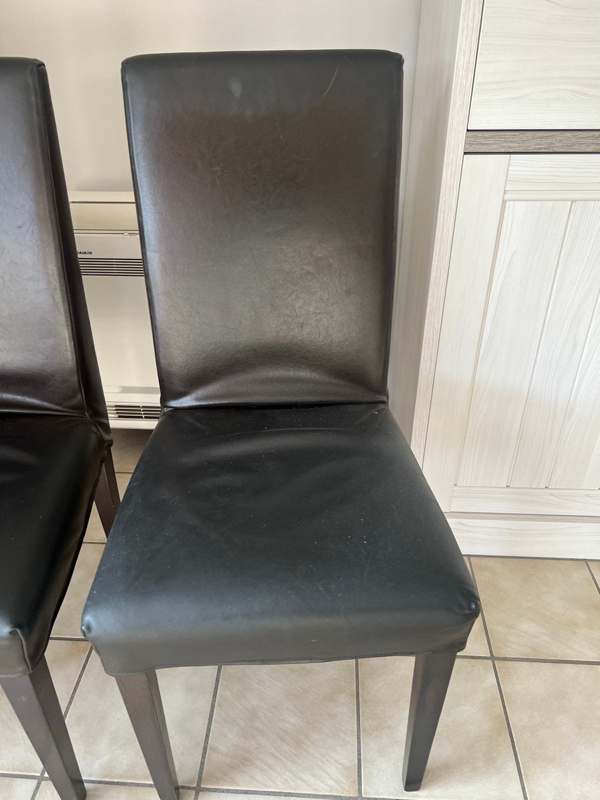 Gratis 4 lederen stoelen, Ophalen, Gebruikt, Bruin, Leer