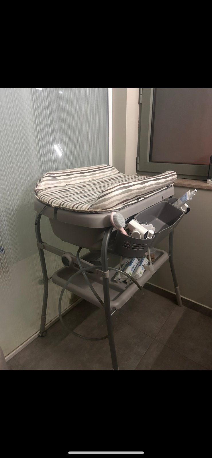 Bain/table à langer Chicco, Enfants & Bébés, Enlèvement, Comme neuf