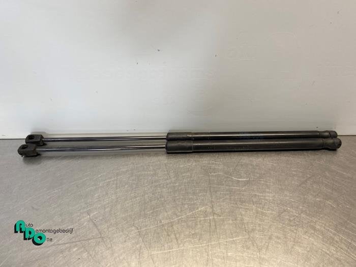 Set Gasdempers Achterklep van een Volkswagen Polo (Polo 09-), Gebruikt, -, Volkswagen, -