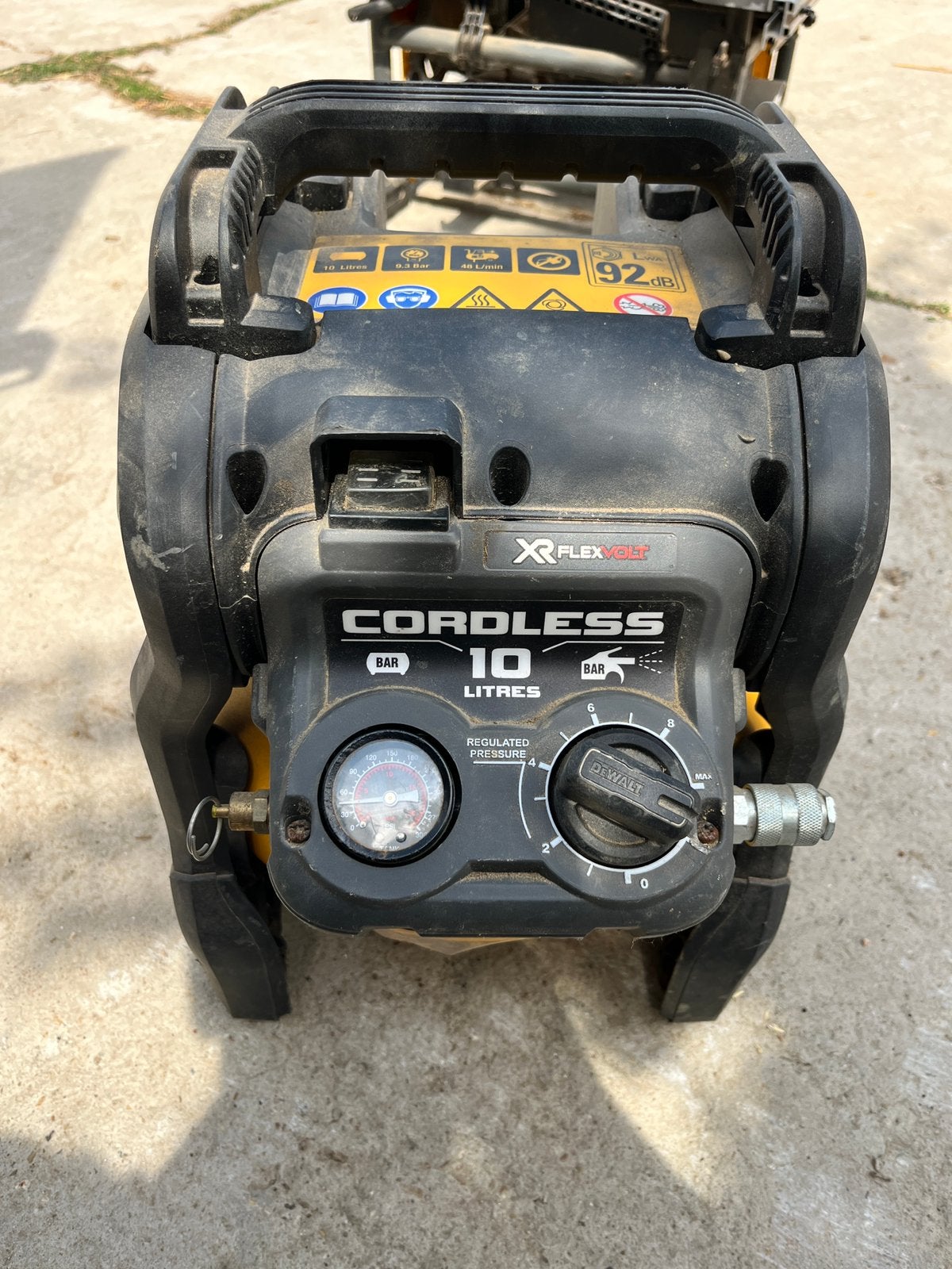 de walt dcc 1054 compressor op accu, Moins de 25 litres, Moins de 200 litres/min, Comme neuf, Enlèvement