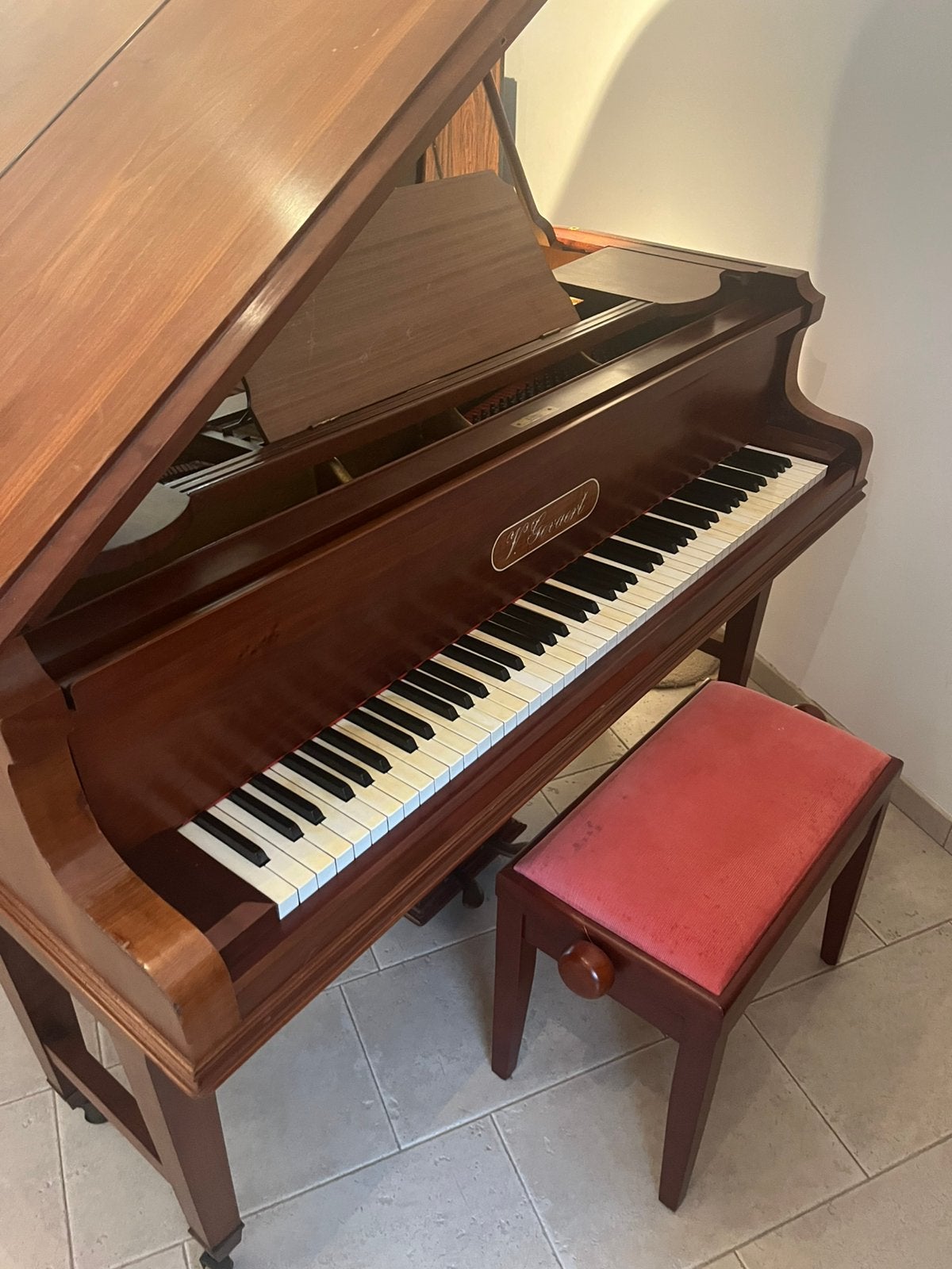 Baby vleugelpiano – mooie staat, Muziek en Instrumenten, Ophalen, Zo goed als nieuw, Bruin, Vleugel