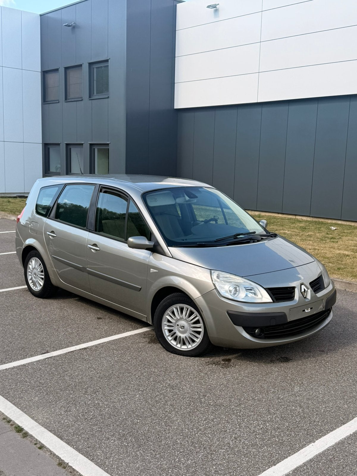 Renault Grand Scenic Initial Paris Benzine 7-zits, Auto's, Renault, Bedrijf, Grand Scenic, Benzine, Leder, Ophalen